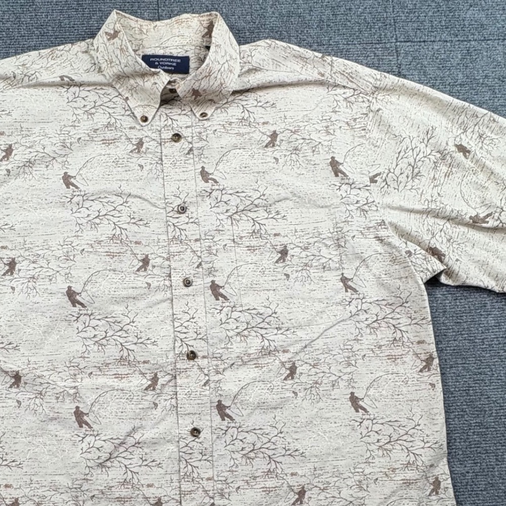 Roundtree & Yorke Outdoors Mens Large Fly Fishing Print Cotton Button Down Shirt